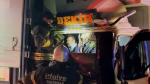 Çerçeveli Kaza: Büyükçavuşlu–Beyciler Bölgesinde Zincirleme Olay ve İtfaiye Kurtarma