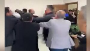 Ceylanpınar Belediye Binasında İki Grup Arasında Yaşanan Şiddet Olayı
