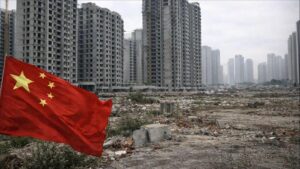 Çin Gayrimenkul Krizi ve Ekonomik Büyümeye Etkileri: Vanke Örneği ve Piyasa Baskıları