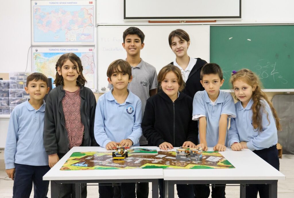 DaçkaBots ile Darüşşafaka’da Robotik Yolculuğu: Mentorluk ve Üretkenlik İçin Birlik