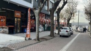 Darıca’daki Zincir Markette Bulunan Kargo Paketi İçindeki 60 Bin Doların Sahibini Arama Başlatıldı