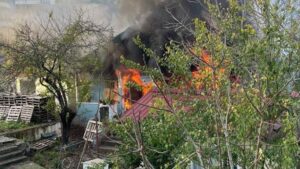 Derince’de Yangın ve Yanık Olayı: Yaşlı Kadının Evinde Patlama Sonrası Gözlemler