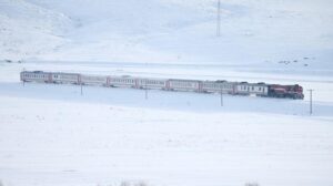 Doğu Ekspresi: Doğanın İçinden Şehirler Arasına Unutulmaz Bir Yolculuk