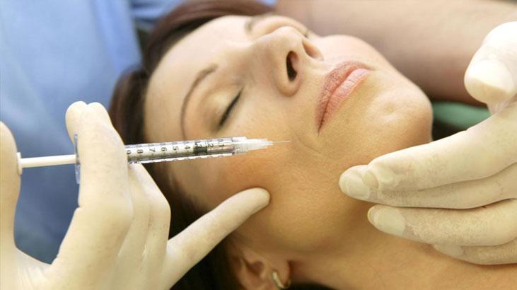 Dolgu Enjeksiyonlarında Damar Tıkanıklığı Riski: Ultrasonla Önceden Haritalama Önerisi