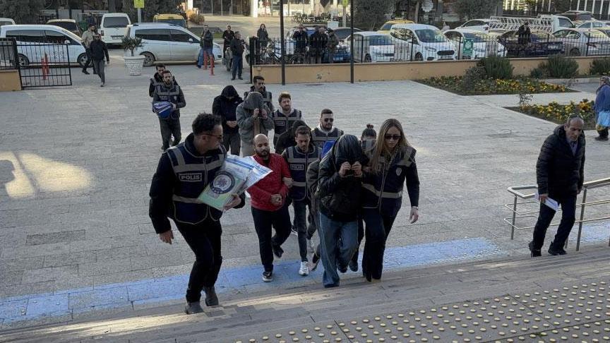 Edirne’de 5 Masaj Salonuna Yönelik Fuhuş Operasyonu: Tutuklanan ve Serbest Bırakılan Şüpheliler