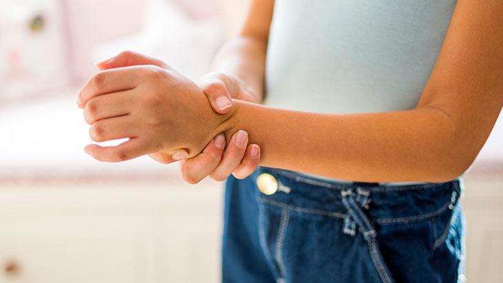 Erken Müdahale ile Eklem Sağlığını Korumak: Çocuklarda İltihaplı Romatizmaların Önemi