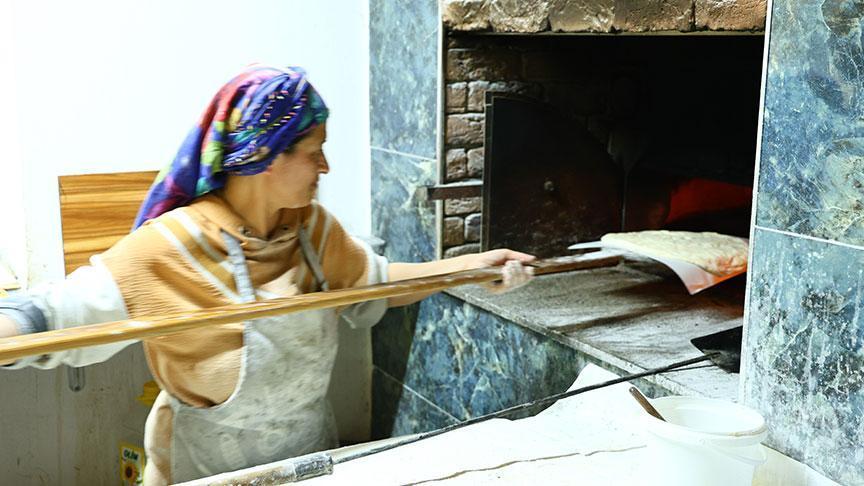 Göksun Çardak Mahallesi’nde Geleneksel Çeçen Ekmekleri ve Fırın Kültürü