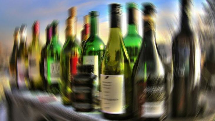 Güvenli Yılbaşı İçin Sahte İçkilerle Mücadelede Erken Müdahalenin Önemi