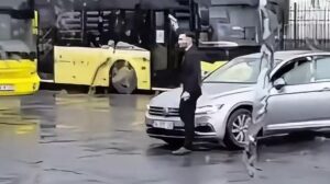 İETT Durağında Silahla Havaya Ateş Edildi: Şüpheliler Gözaltında, Olayın Ayrıntıları İnceleniyor