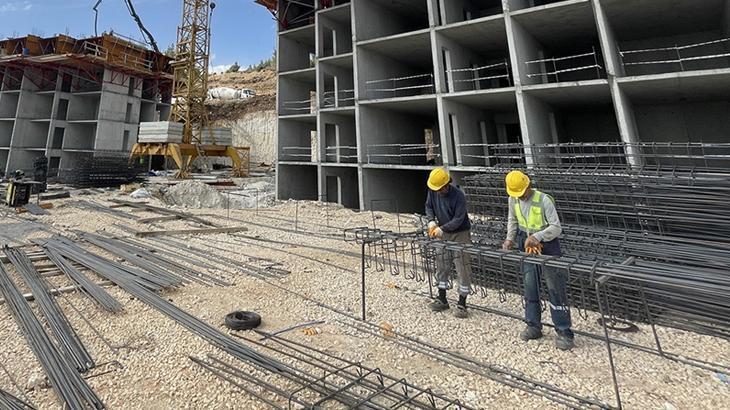 İnşaat Sektörü Kaynağına Yönelik Ücretli Çalışan Analizi: Eylül Verileri ve Gelecek Öngörüsü