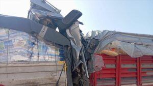 Kadınhanı’nda Zincirleme Kaza: 1 Ölü, 2 Yaralı; 4 TIR Karıştı