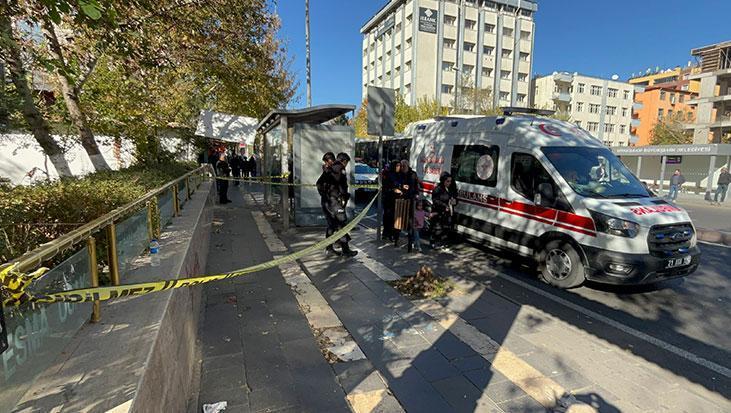 Kafe Görüşmesi Sırasında Tuzağa Düşüren Olay: Eşe Rahatsız Eden Şahsa Silahlı Müdahale