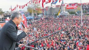Kayseri’de CHP Mitinginde Gündem ve Gizli Tanık Tartışması