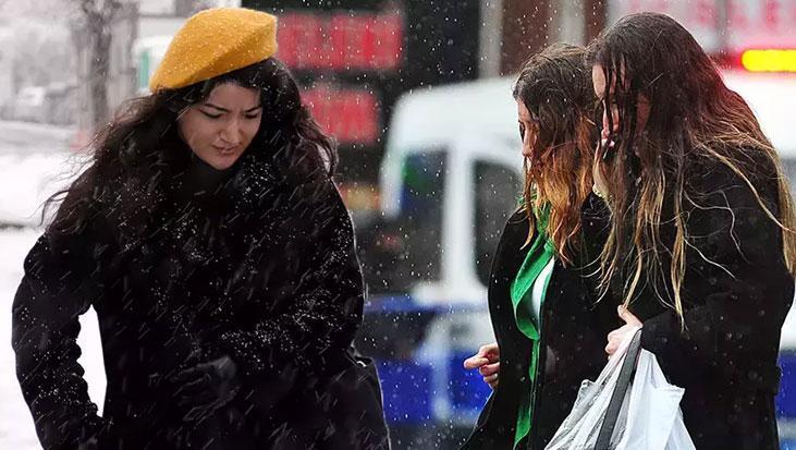 Kuzeydoğu Kıyılarında Yağış ve Donmuş Sis Uyarısı: Türkiye Geneli Hava Durumu Gelişmeleri