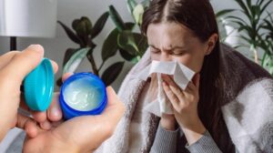 Mentollü Krem ve Evde Burun Tıkanıklığına Yönelik Hafifletici Uygulamalar: Güvenli Adımlar ve Uyarılar