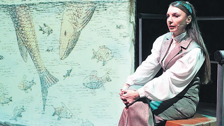 Orhan Veli’nin Şiirine Kadın Sesiyle Dokunan Bir Deneysel Dinleti: Birdenbire