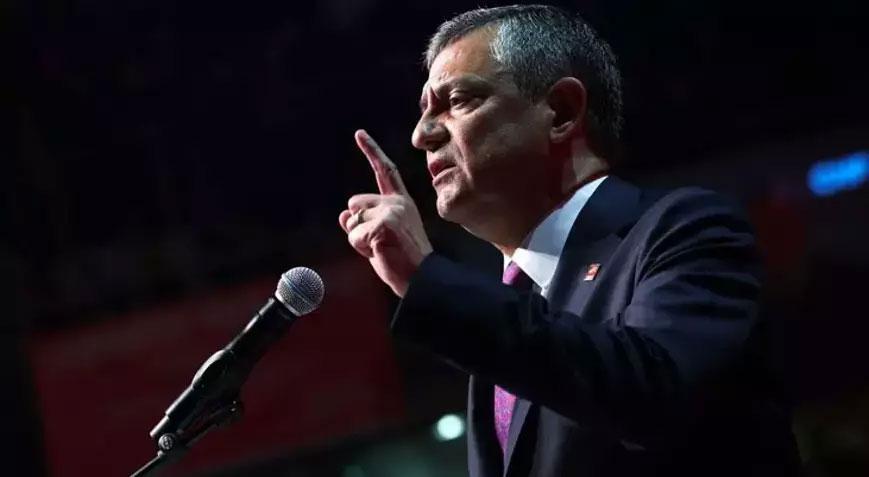 Özel’in Yorumları ve Kurultaydaki Tartışmalı Anlar: Anlatımların Gün yüzüne Çıkışı