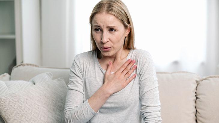 Panik Ataklarını Anlama ve Anında Rahatlama Yöntemleri: Fizyolojik Tepkiler ve Güçlü Bilinç