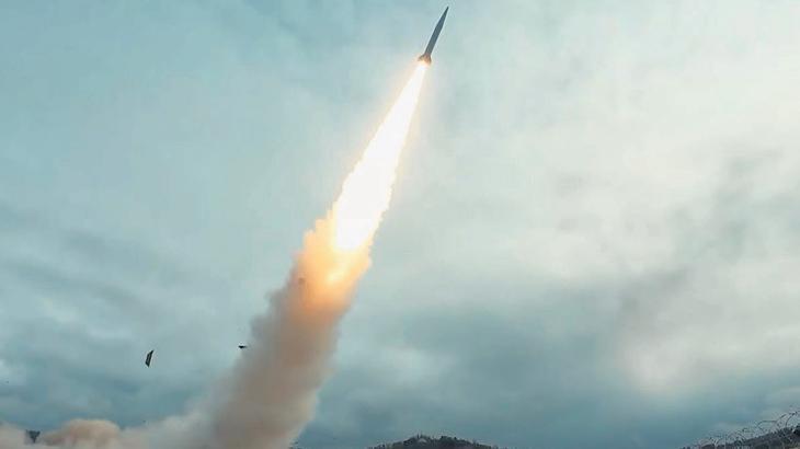Tayfun Füze ve Silah Sisteminde Seri Üretim Hızla Devam Ediyor: Teslimatlar ve Test Atışları