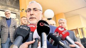 Türk-İş ve Hak-İş’in Katılımı Gündemde: Komisyon Süreci ve Asgari Ücret Tartışmaları