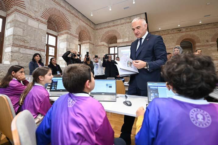 Türkiye Kütüphane Ağında 2025 Yılı Rekor Büyümeleri ve Dijital Erişim Genişlemesi