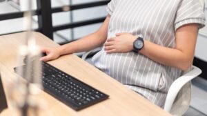 Türkiye’de Kadın Çalışanlar için Doğum İzni Reformu: Süreler ve Erişimler Genişliyor