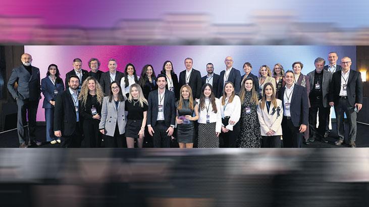 Türkiye’de Yapay Zekâ Dönüşümü: İş Dünyasından Bilime, Yenilikten Etik ve Girişimcilik Hikayeleri