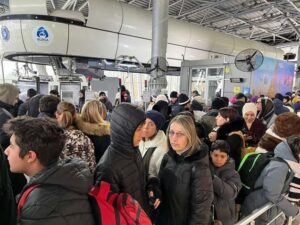 Uludağ Teleferik Günü: Zirve Yolunda Sıra Bekleyenler ve 9 Kilometrelik Tek Halatlı Hattın Özellikleri