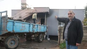 Yaşar Umur’un Evinde Elektrik Kontağı Yangını: Mutfaktaki Tüm Beyaz Eşyalar Kül Oldu