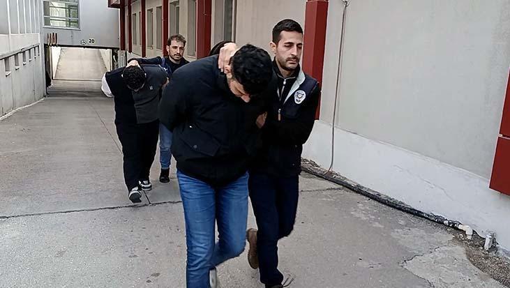 Adana’da 1 Milyon Liralık Dolandırıcılık Operasyonu: 7 Şüpheli Tutuklandı