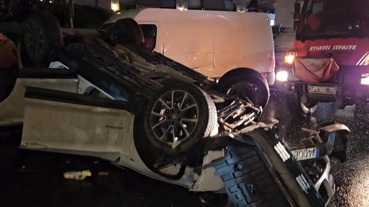 Büyükdere Caddesi’nde Korkutucu Kaza: İki Kişi Sıkıştı, Trafik Kontrol Altında