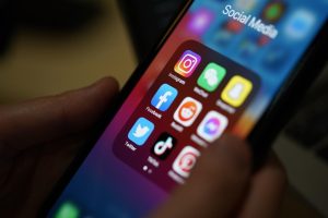 Türkiye’de Dijital Yaşamın Derinleşmesi: İnternet ve Sosyal Medya Kullanımı 2025 Raporları Işığında