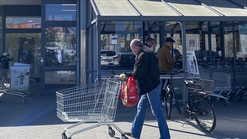 Almanya’da Ocak Enflasyonu: Gıda ve Hizmet Fiyatları Yükselişi Önemli Sürücü