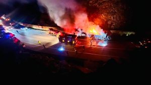 Antalya-Manavgat Yolu’nda Sunta Yüklü TIR’da Dorse Yangını: Yol Güvenliği ve Kurtarma Operasyonu