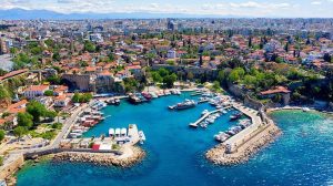 Antalya Turizmi 2025-2026 Başlıkları: Rekorlar ve Pazar Dağılımları