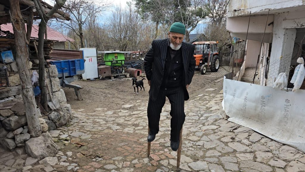 Ayakcak Geleneğini Yaşatan 83 Yaşındaki Hasan Dursun’un Hikayesi