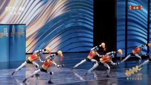 Çin’in Bahar Festivali: İnsansı Robotlar Sahne Şovuyla Göz Kamaştırdı