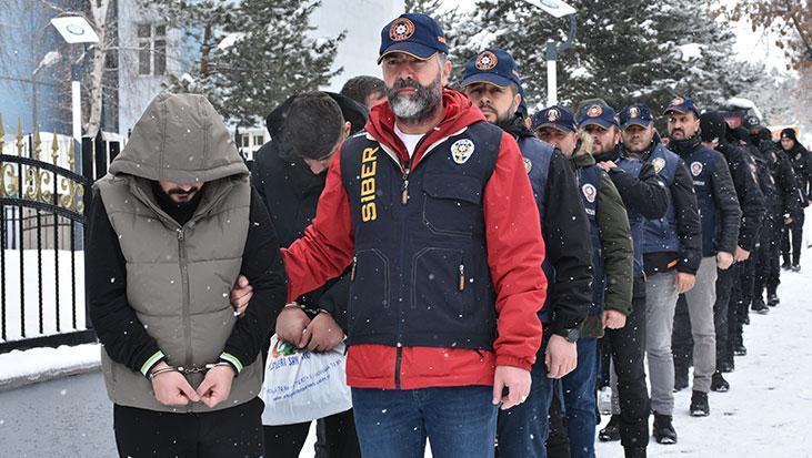 Erzurum’da Sahte Kiralama Siteleriyle Dolandırıcılık Operasyonu: 68 Şüpheli Yakalandı