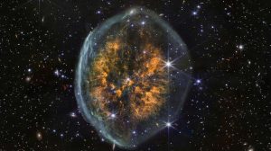 Exposed Cranium Nebula: JWST ile Görülen Yaşamı Sona Eşlik Eden Patlamaların İzleri