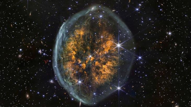 Exposed Cranium Nebula: JWST ile Görülen Yaşamı Sona Eşlik Eden Patlamaların İzleri