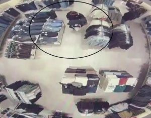 Hatay’da Mağaza Kabininde Hırsızlık Kameralarla Anbean Kaydedildi