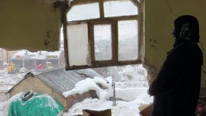 İpek Mahallesi’nde Yıkılan Duvar ve Yaşanan Deprem Korkusu