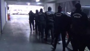 İstanbul’daki Operasyonda Gözaltına Alınan 94 Şüpheli İçin Emniyette Başlatılan İşlemler Sonuçlandı