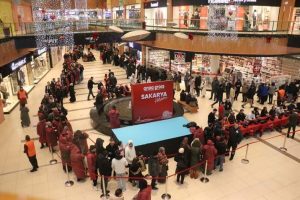 Sakarya’da Büyük İndirim Fırtınası: Dev Perakende Zinciri Açılışa Özel Kampanyayla Gündemde
