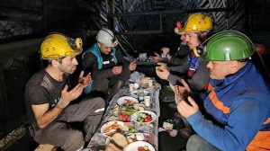 Yer Altında Ramazan: Gelik kömür sahasının sahuru ve dayanışması