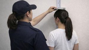162,2 cm ile Polis Olma Yolunda Yeni Bir Kadın Adayının Hak Mücadelesi
