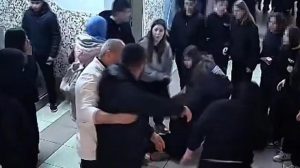 Feritpaşa Ortaokulu’nda Yaşanan Gergin Anlar: Aileler ve Öğretmenler Arasındaki Uyum Zorlandı