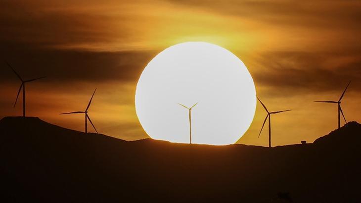 Güneş ve Rüzgar Payı: Küresel Enerji Güç Dengesi ve Jeopolitik Bağımsızlık