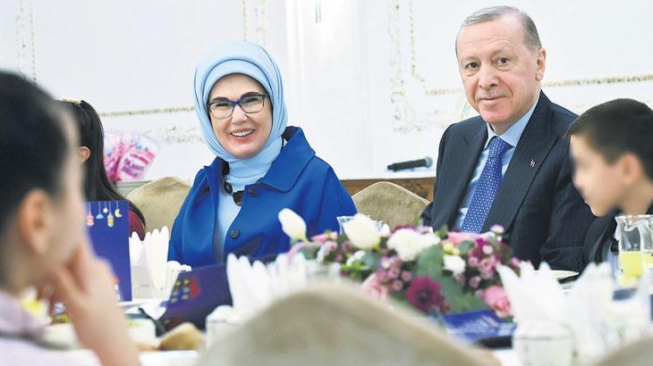 İftar Programında Çocuklarla Sıradışı Etkileşim ve Uluslararası Görüşmeler