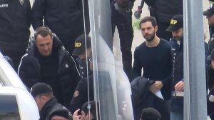 İstanbul’da Uyuşturucu Soruşturmasında 14 Şüpheli Gözaltında: Adli Tıp’ta Kan ve Saç Örnekleri Alınıyor